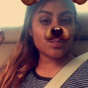 Meet your Posher, Kayla